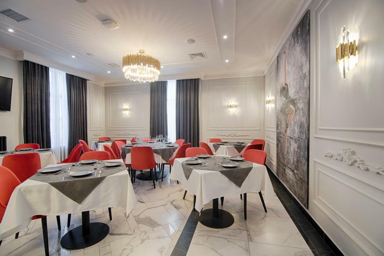 איוונו-פרנקיבסק Grand Hotel Roxolana מראה חיצוני תמונה